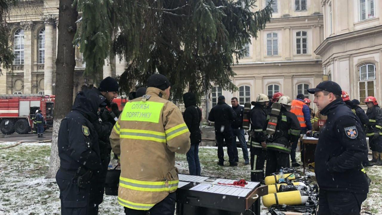 Фото до новини