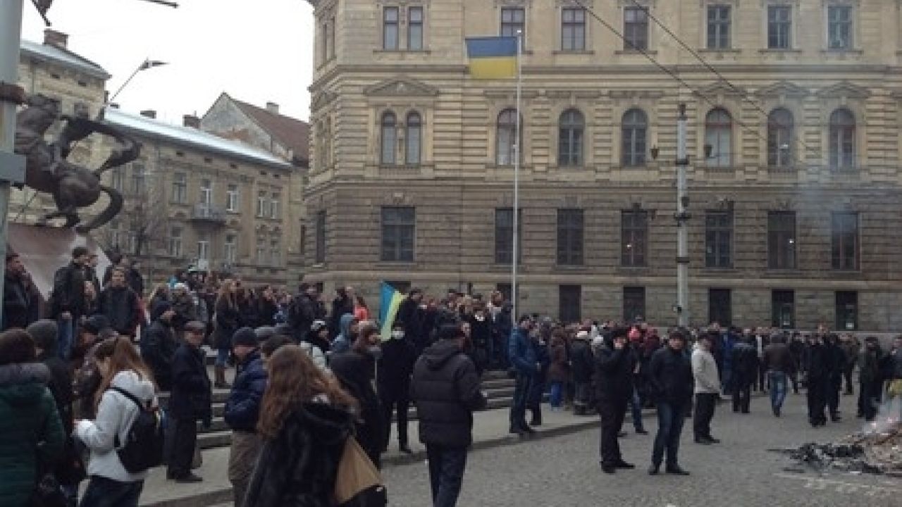 Фото до новини