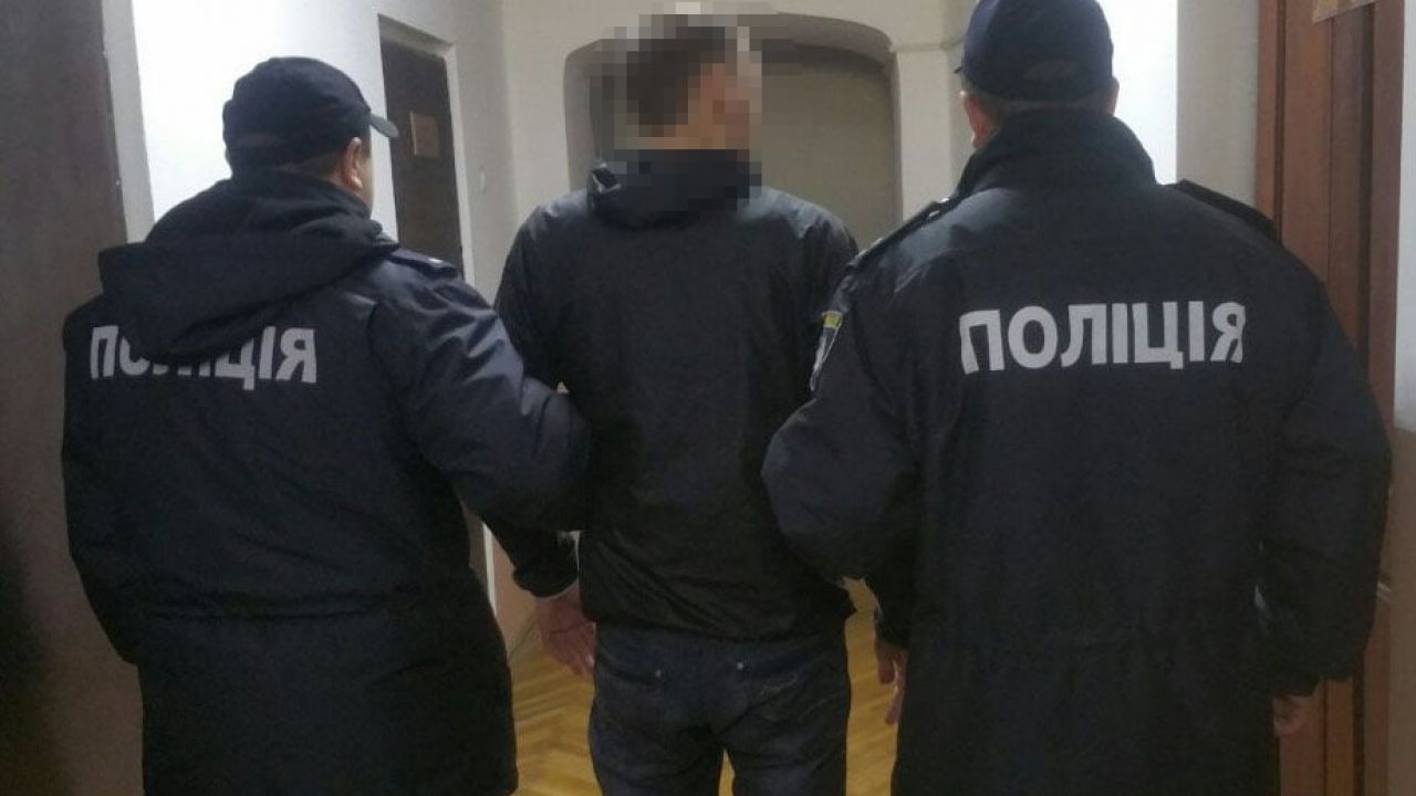 Фото до новини