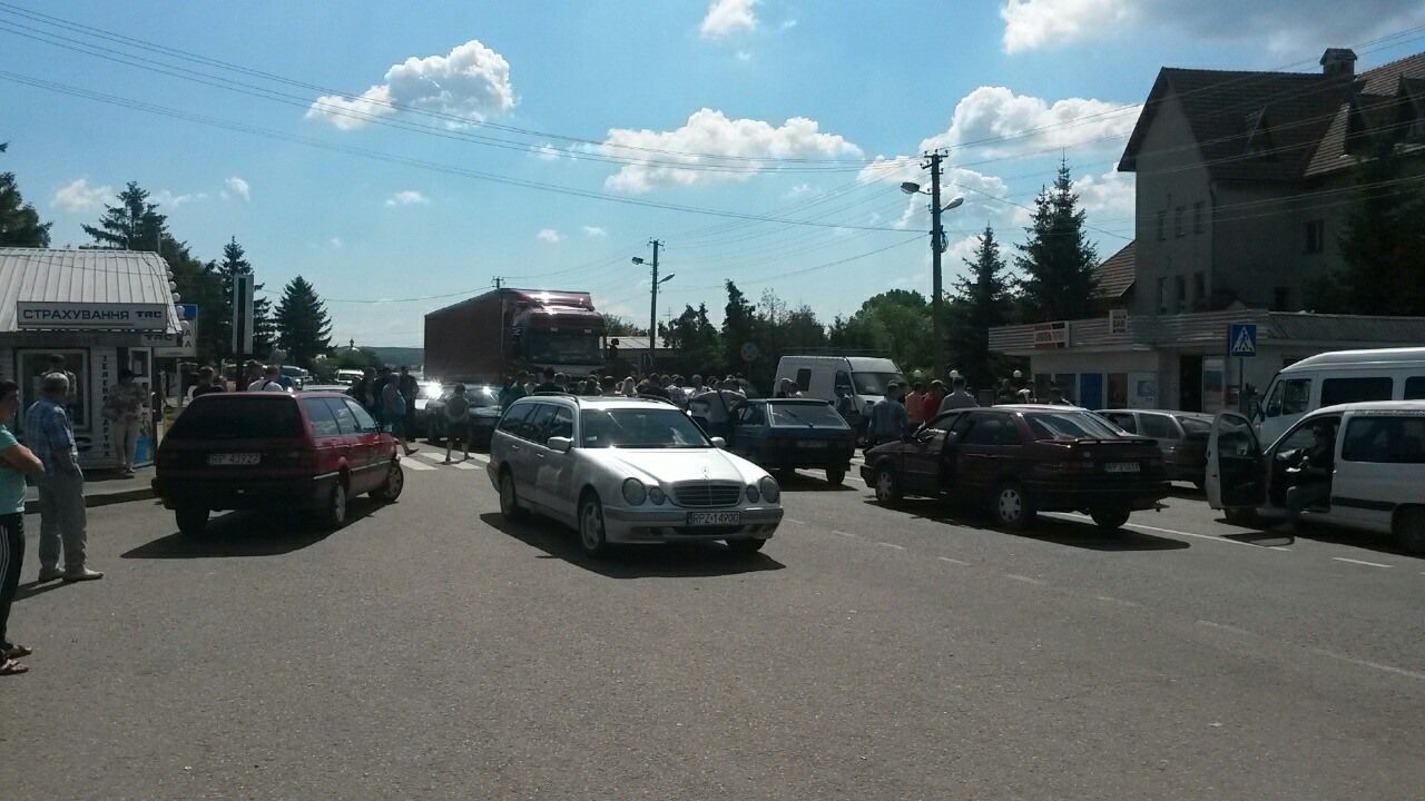 Фото до новини