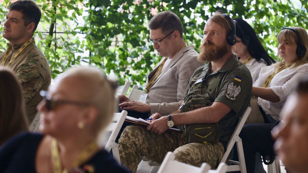 Фото до новини