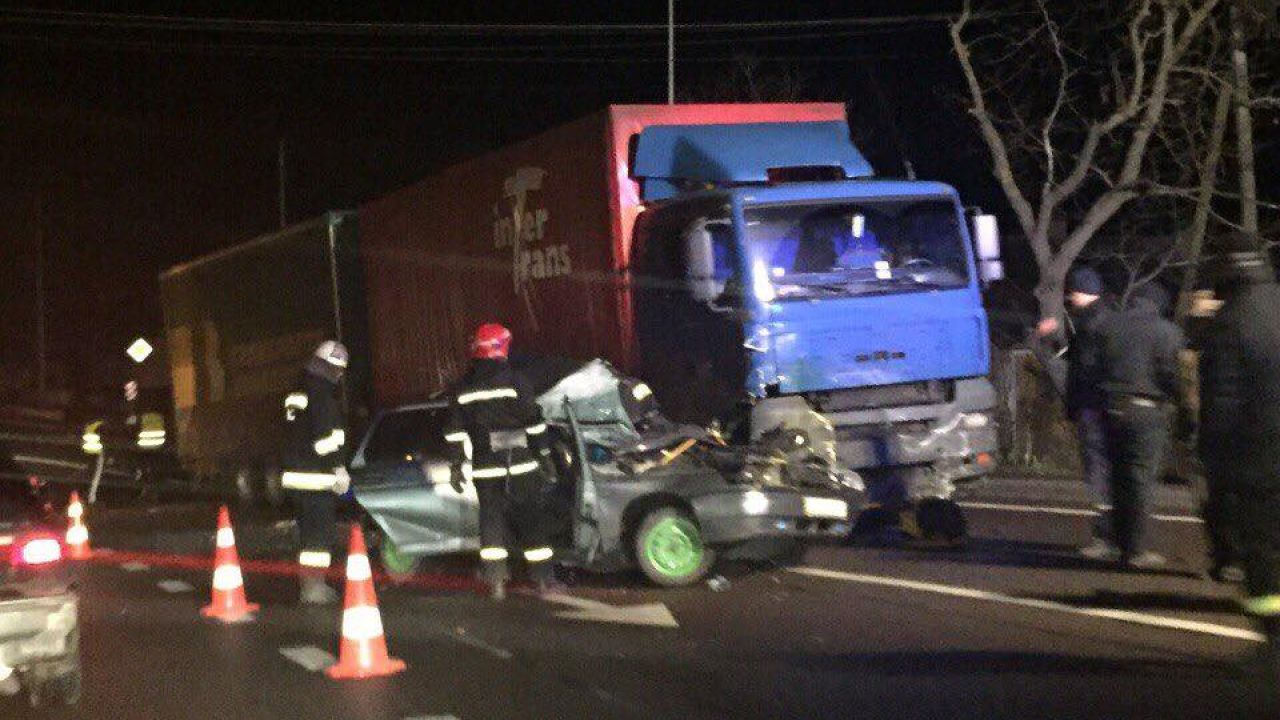 Фото до новини