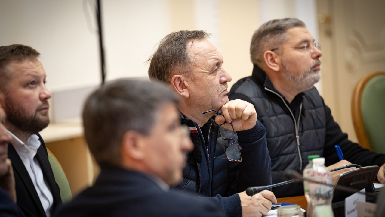 Фото до новини