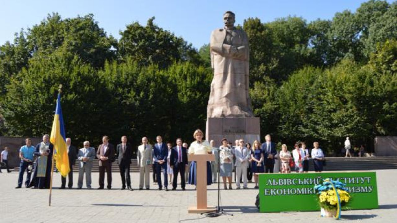 Фото до новини