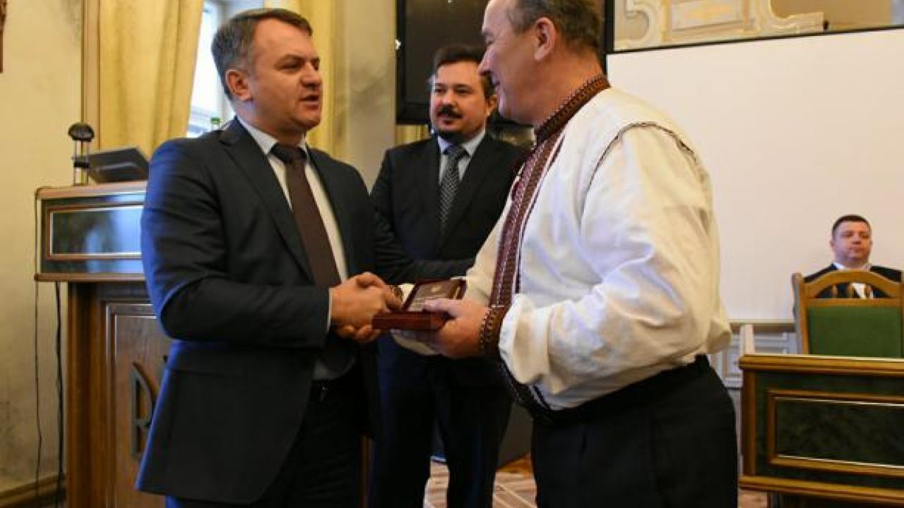 Фото до новини