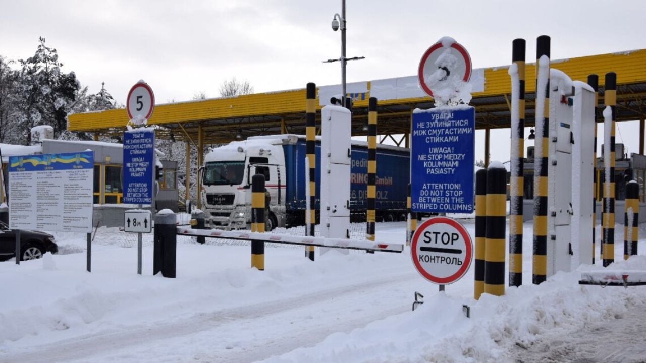 Фото до новини