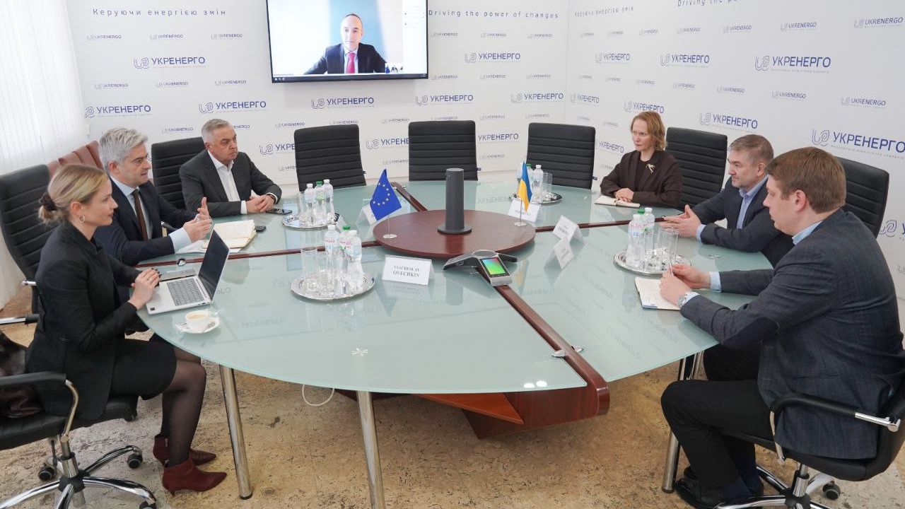 Фото до новини