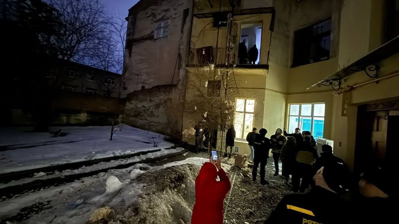 Фото до новини