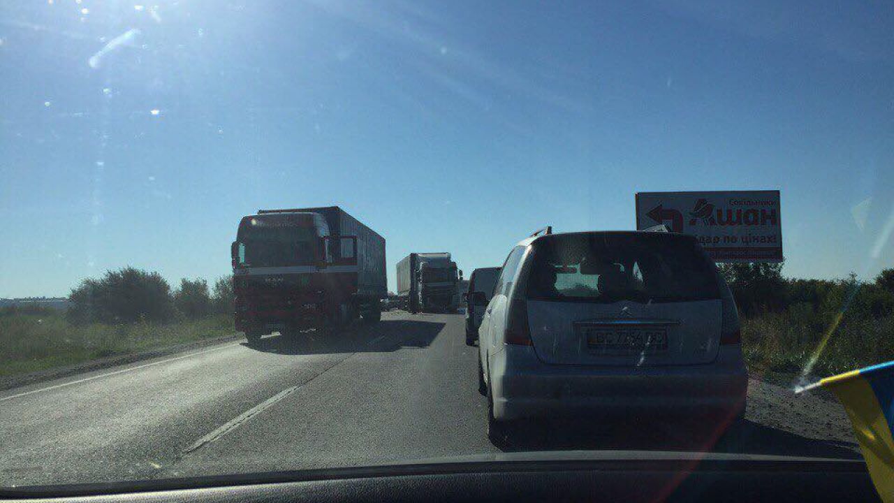 Фото до новини