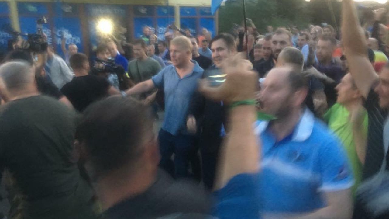 Фото до новини