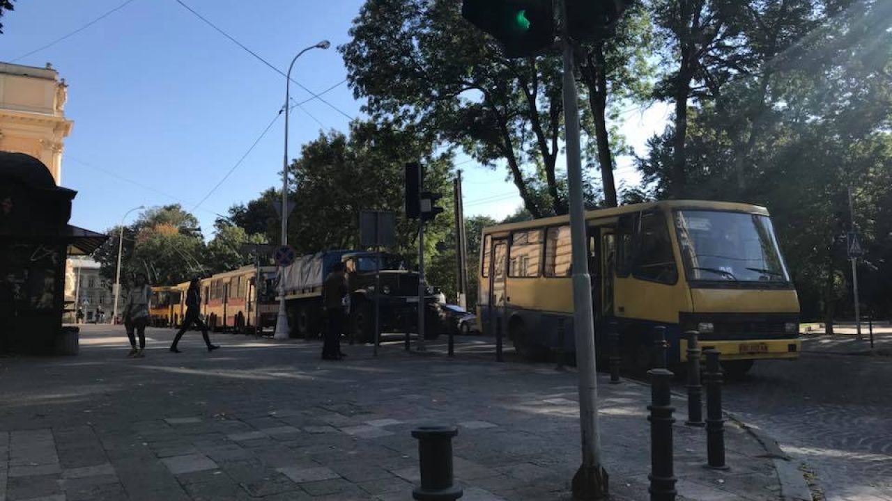 Фото до новини