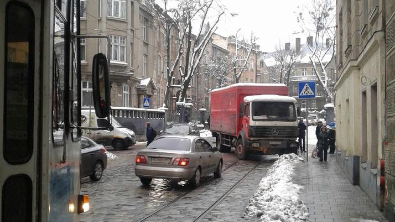 Фото до новини