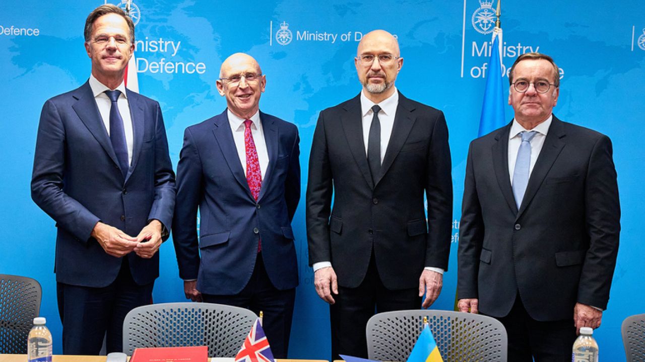 Фото до новини