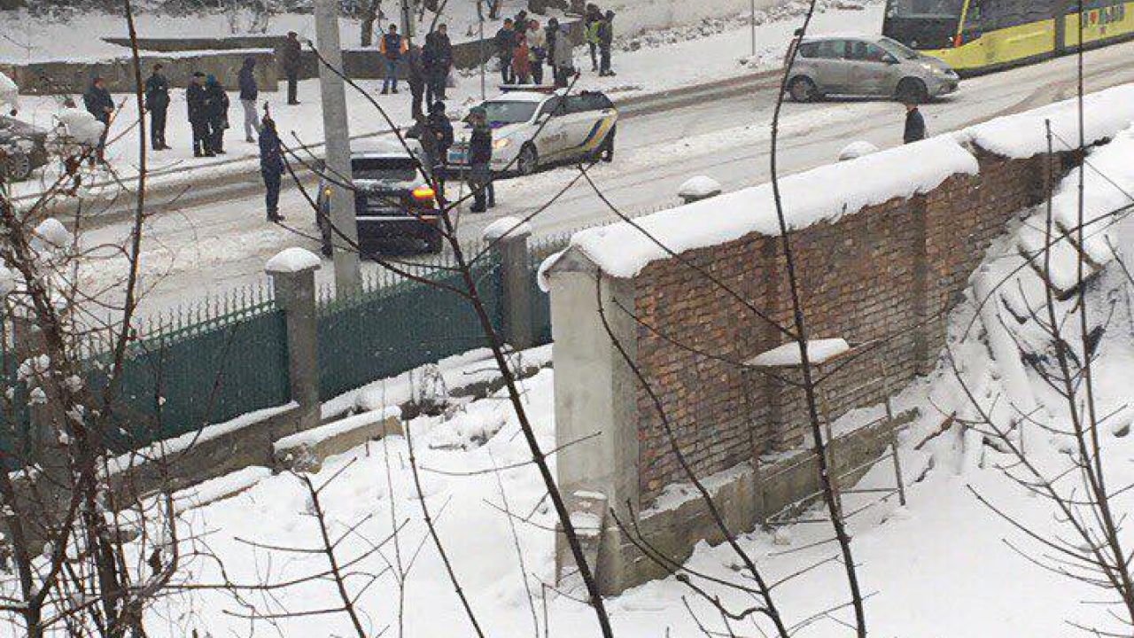 Фото до новини