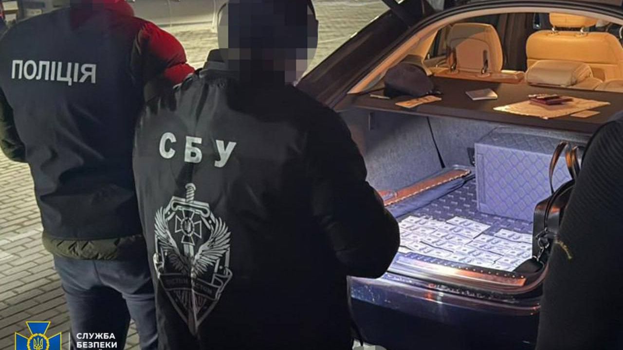 Фото до новини