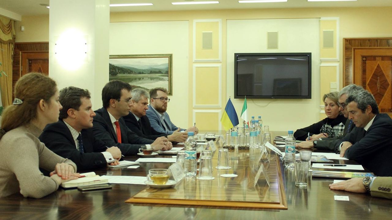 Фото до новини