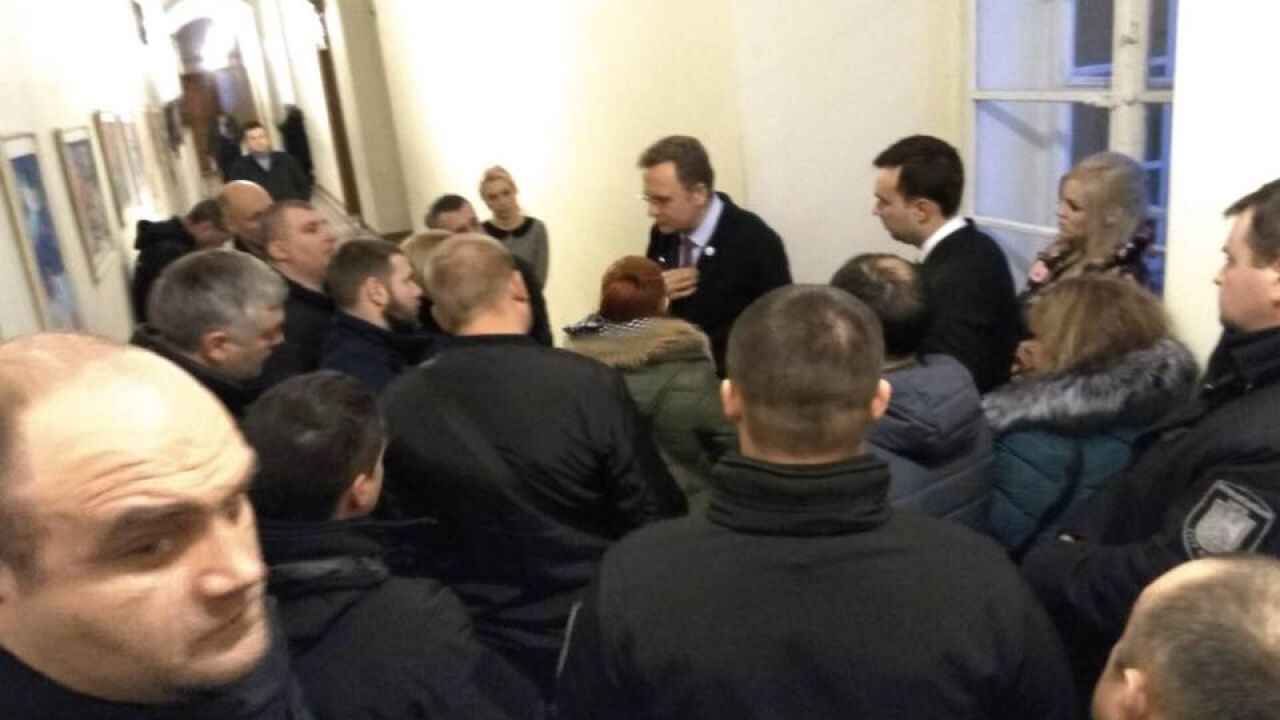 Фото до новини