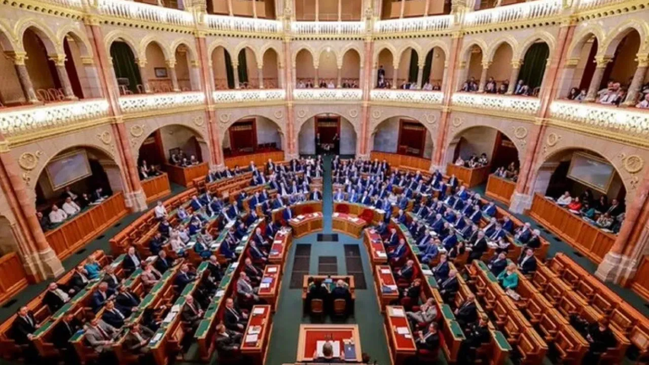 Фото до новини