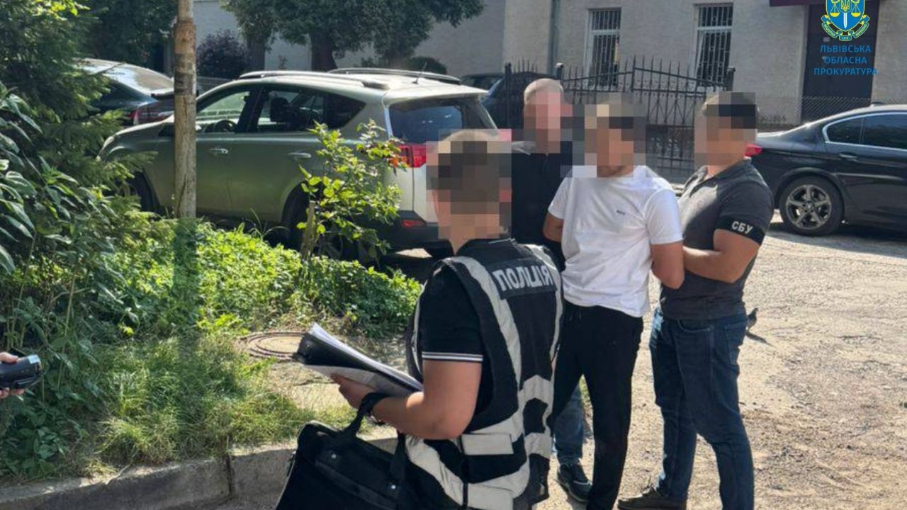 Фото до новини