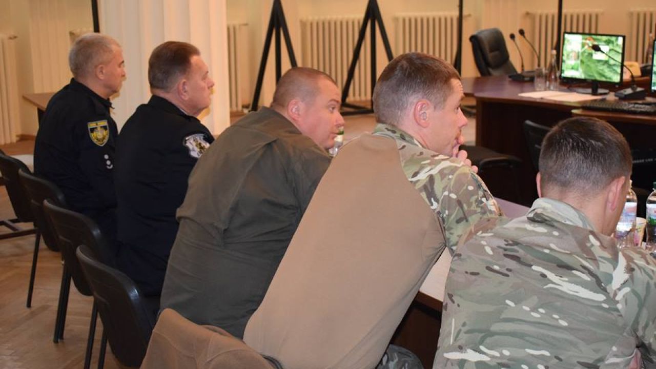 Фото до новини