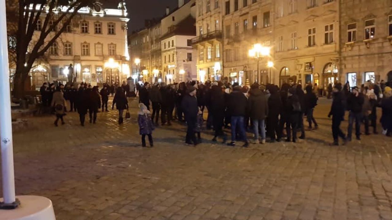 Фото до новини