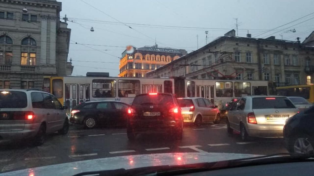 Фото до новини