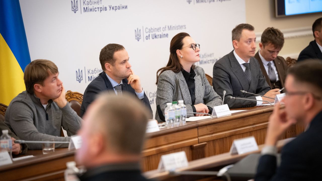 Фото до новини