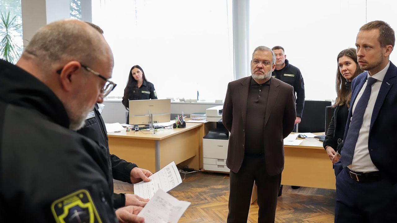 Фото до новини