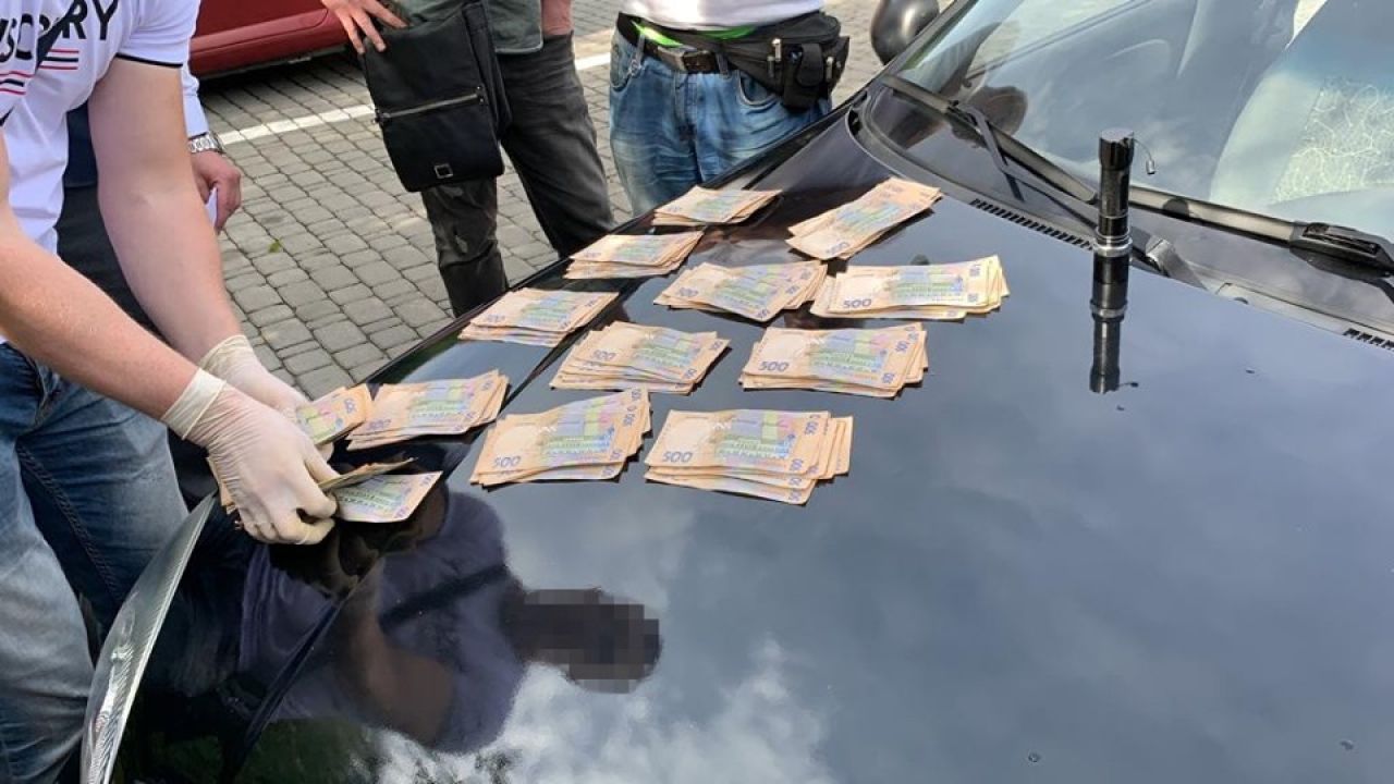 Фото до новини