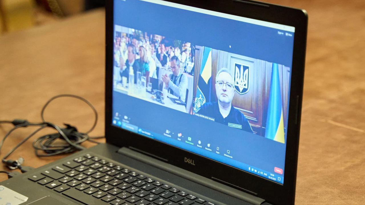 Фото до новини