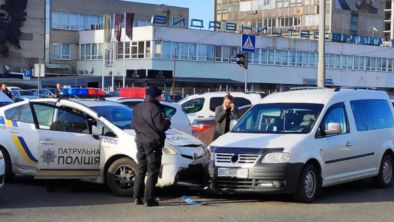 Фото до новини