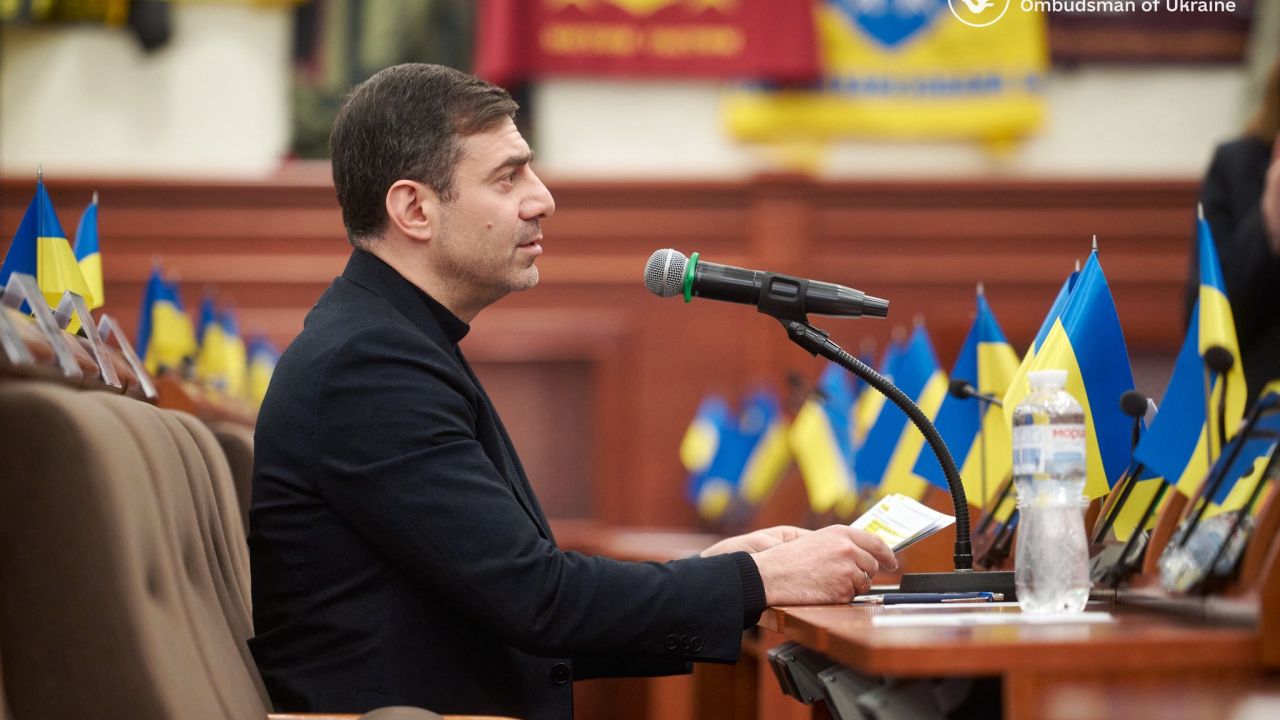 Фото до новини