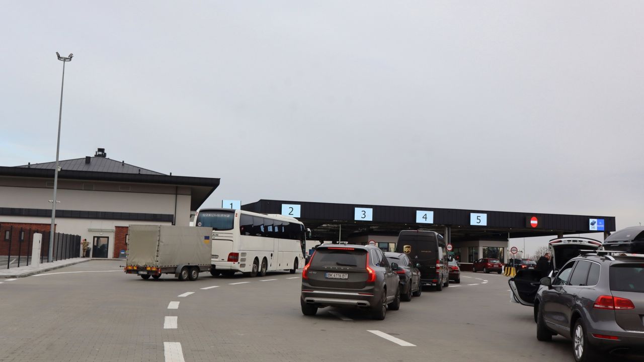 Фото до новини