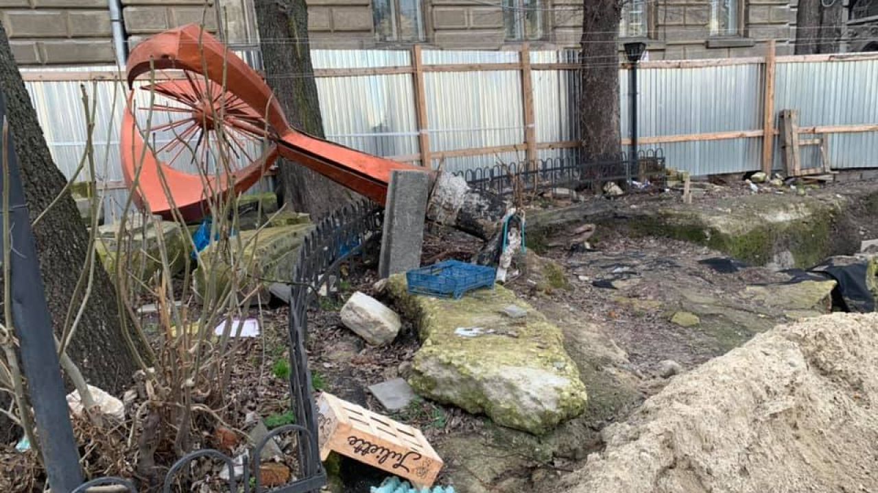 Фото до новини