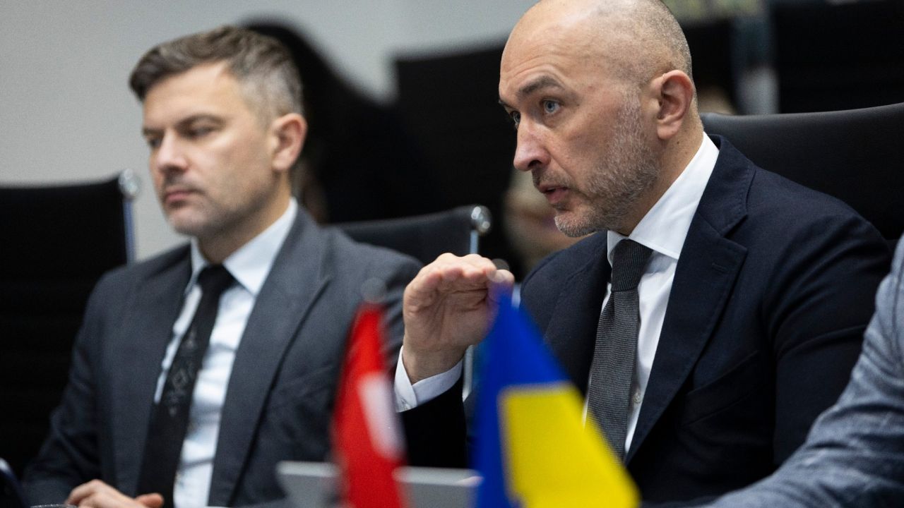 Фото до новини