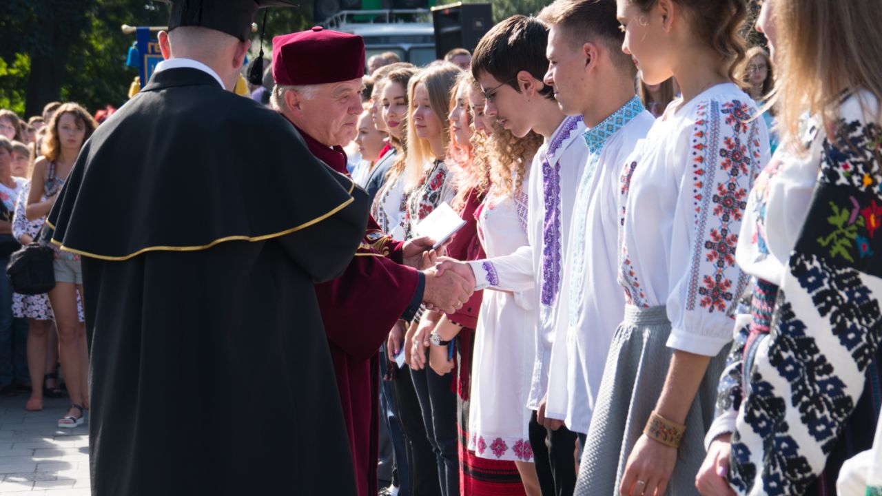 Фото до новини