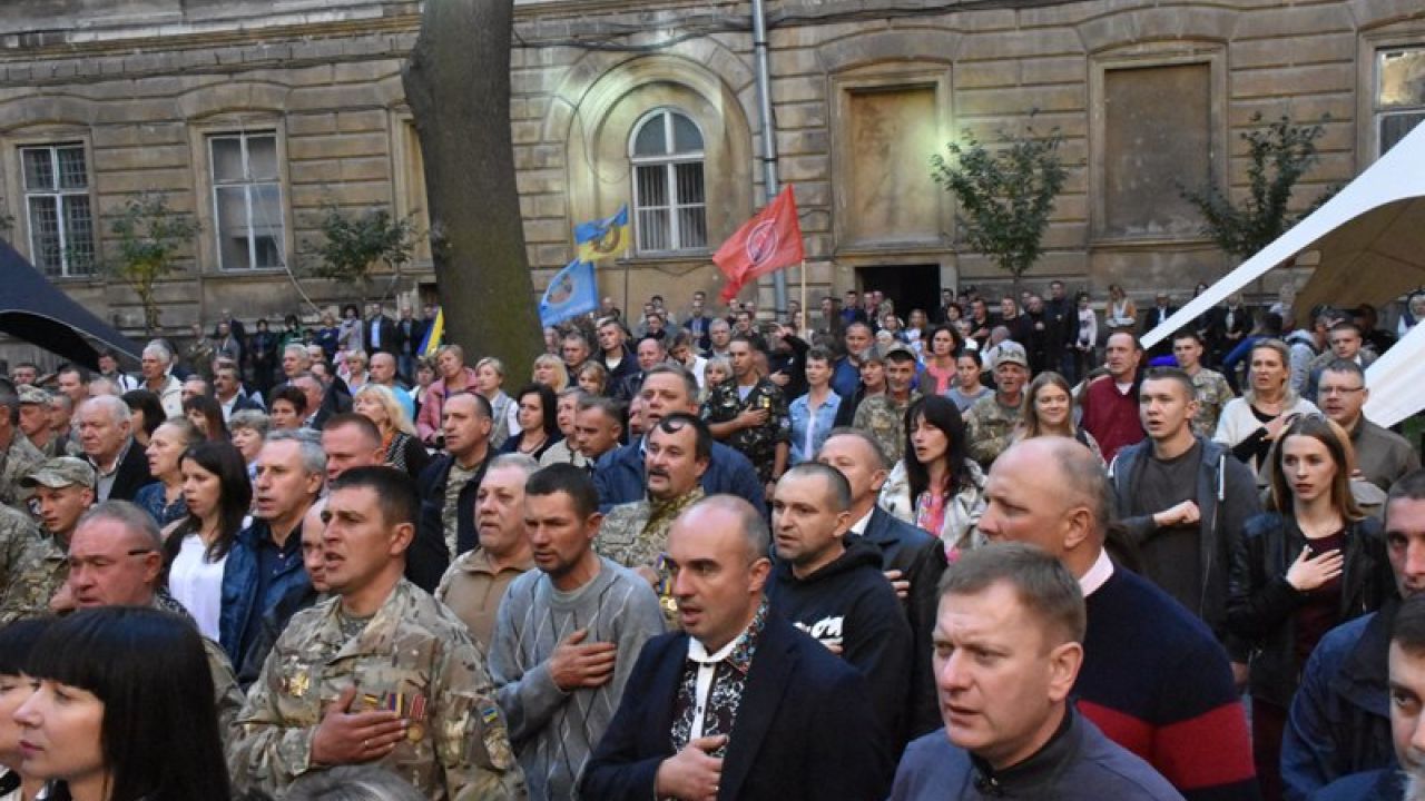 Фото до новини