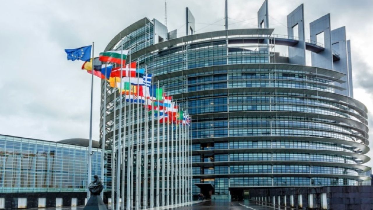 Новини України: Європарламент закликав зняти обмеження на удари по рф