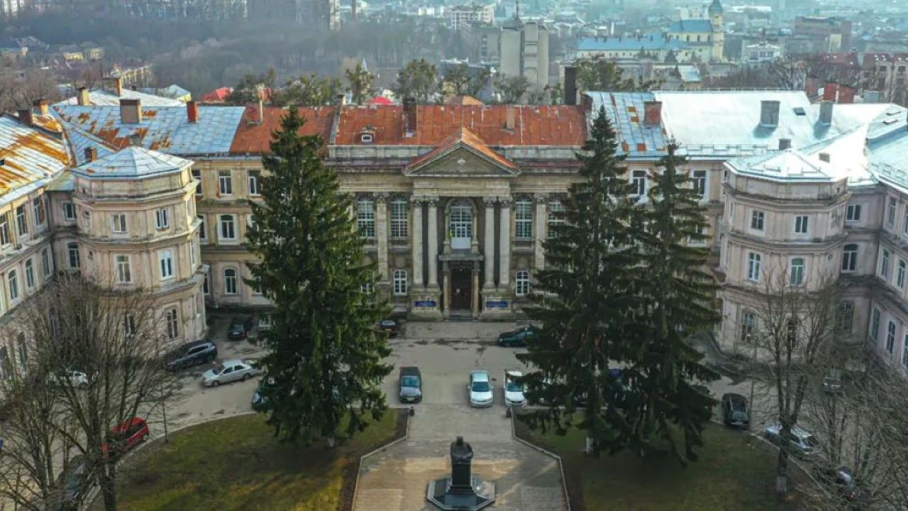 Фото до новини