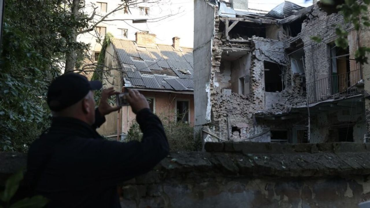 Фото до новини