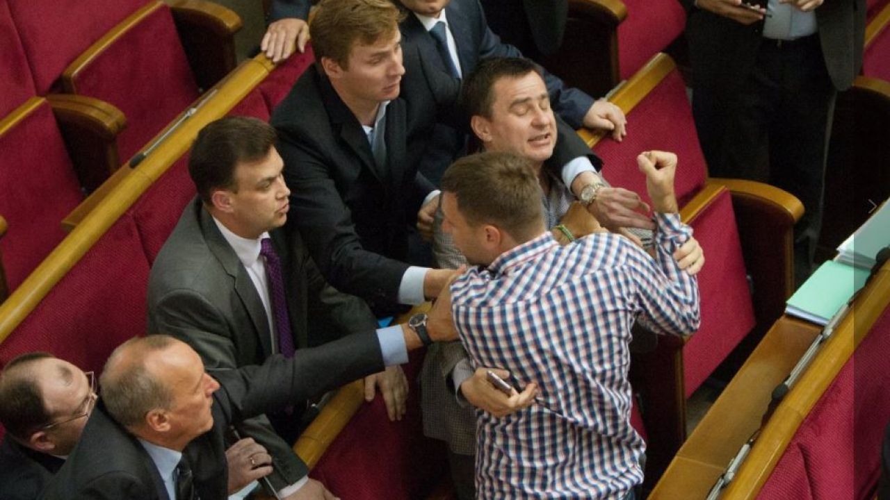 Фото до новини