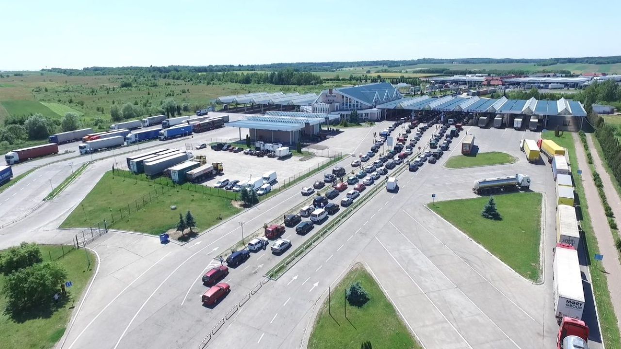 Фото до новини