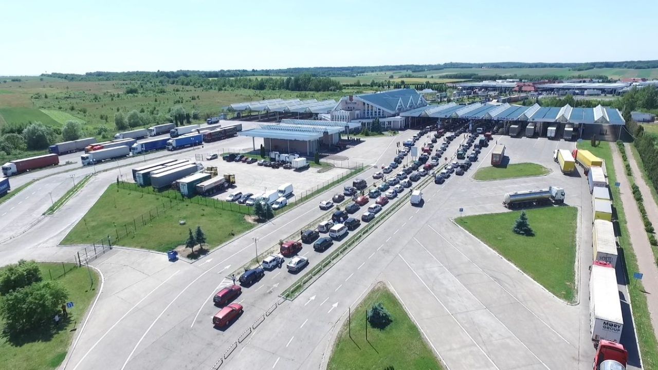 Фото до новини