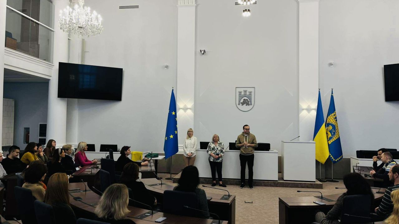 Фото до новини