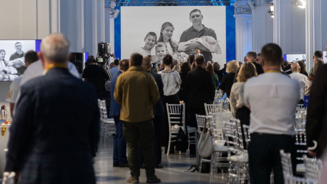 Фото до новини