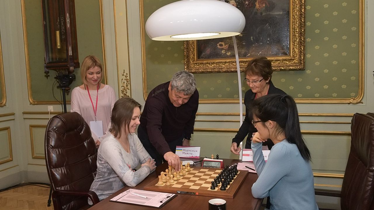 Фото до новини