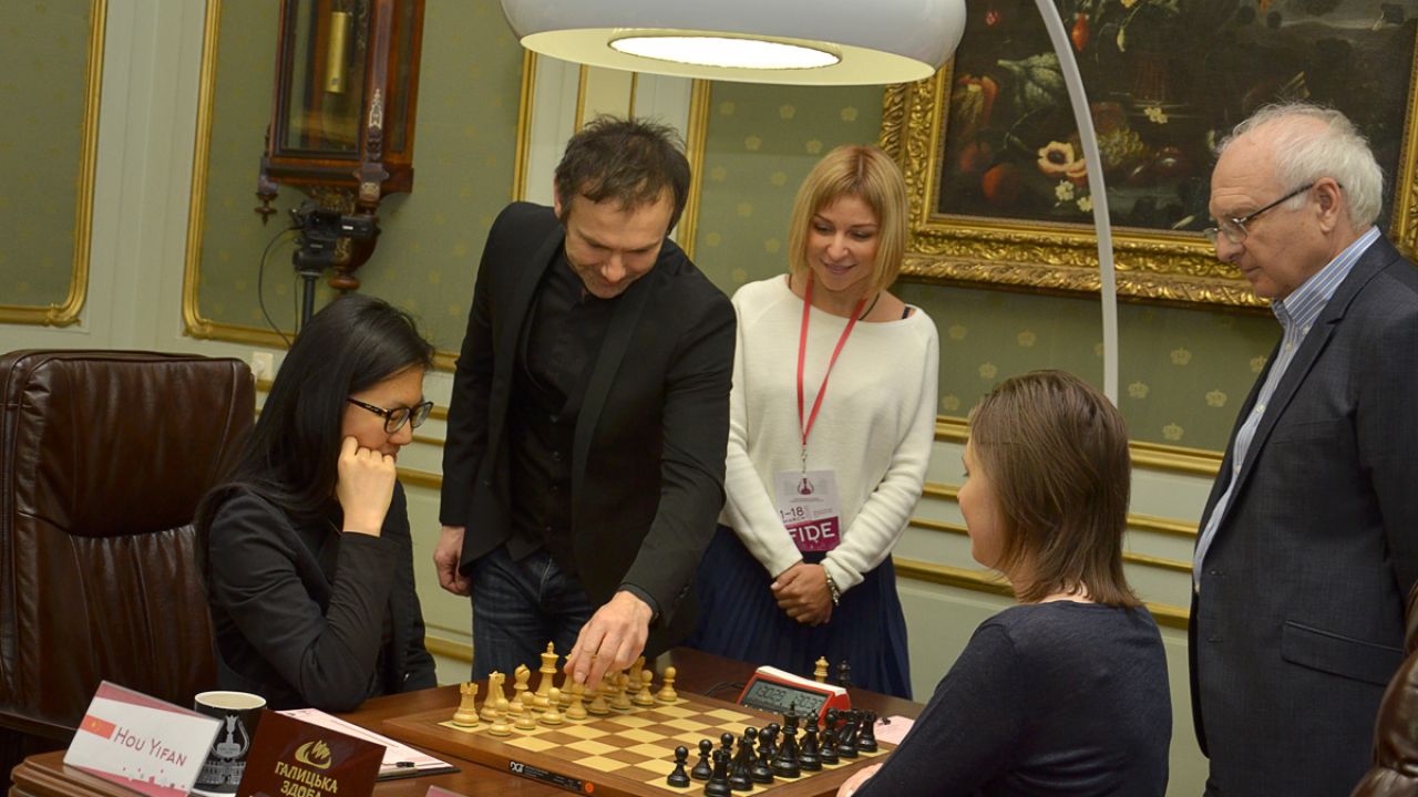 Фото до новини