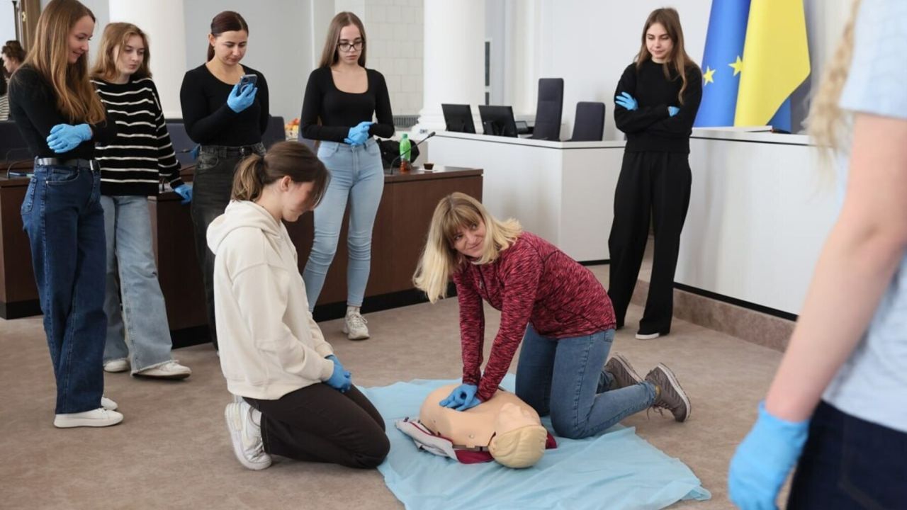 Фото до новини