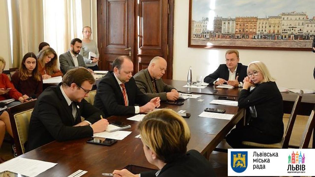 Фото до новини