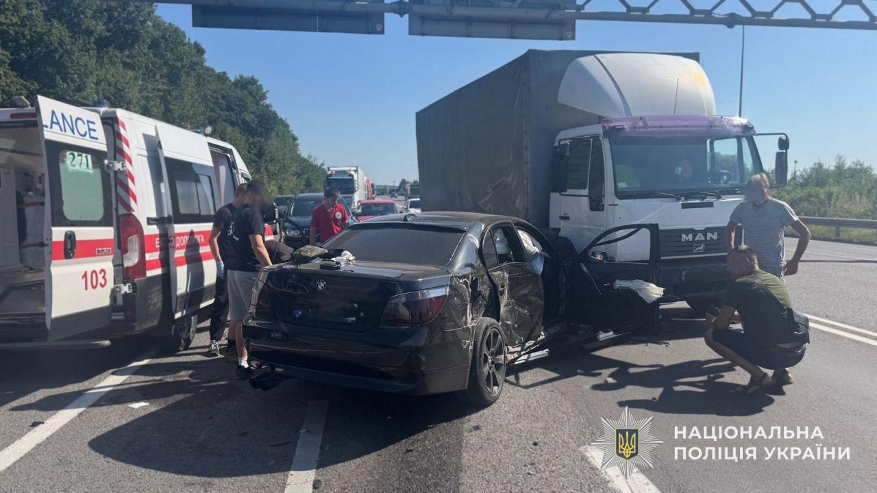 Фото до новини